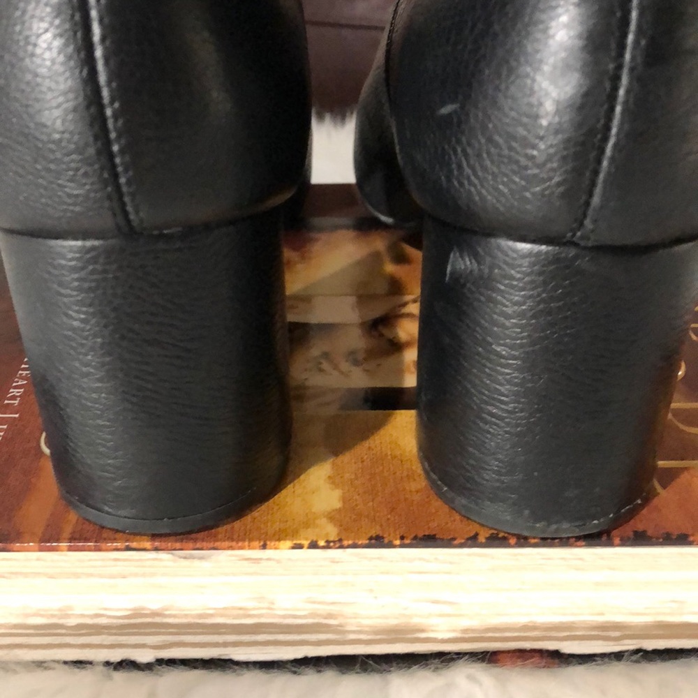Jessica Simpson Booties - Picture 3 of 10